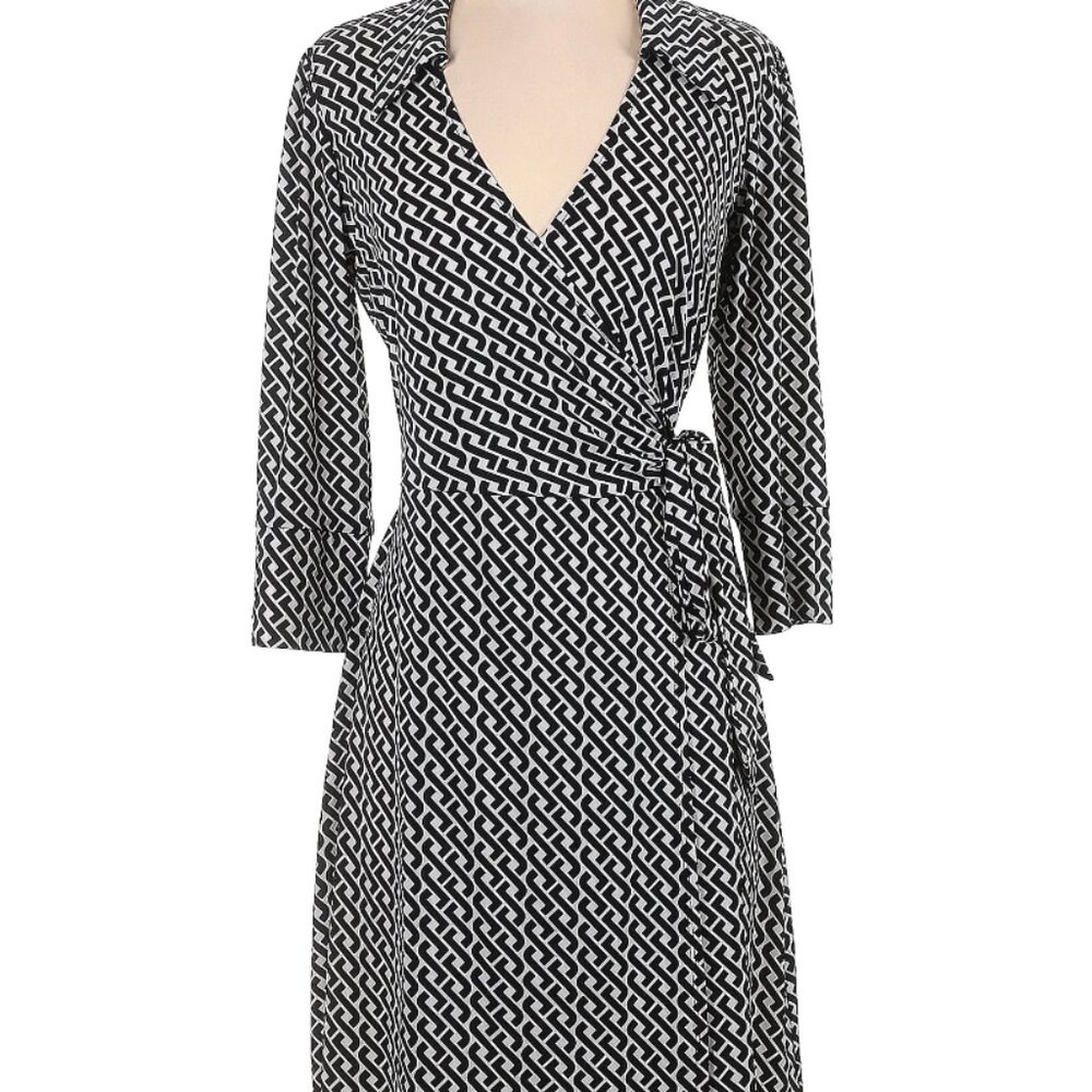 LIKE NEW Laundry Wrap Dress